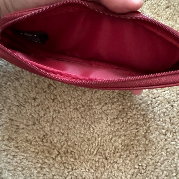 Wilson’s Leather Sunglass Pouch - Picture 2 of 3